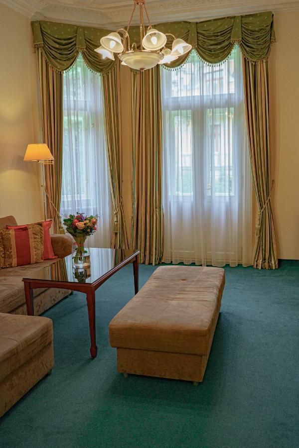 Hotel Mignon Karlovy Vary Exterior photo